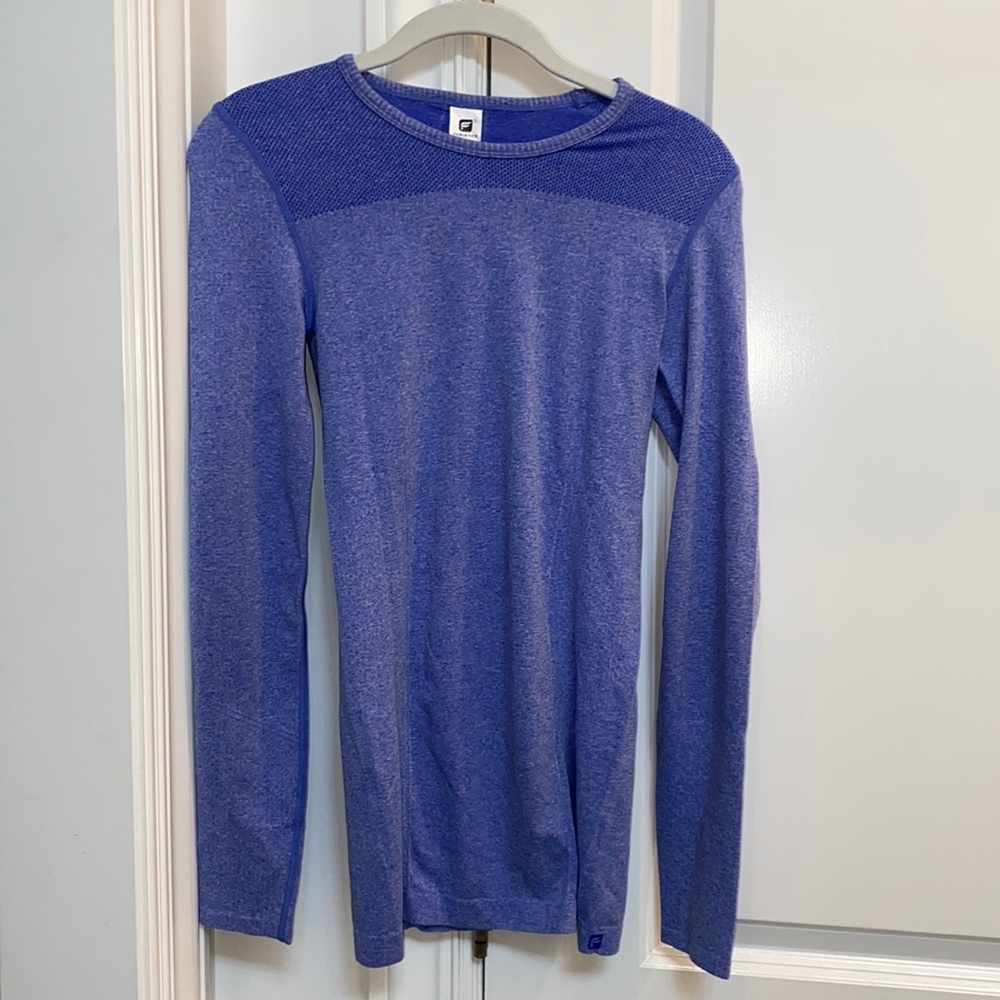 Fabletics top